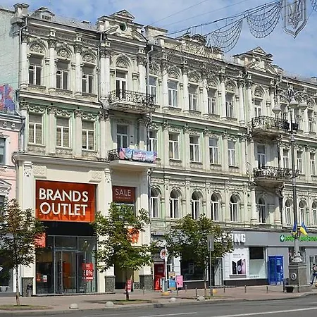 Lucky на крещатике Hostel Kyiv