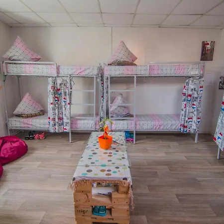 Hostel Lucky на крещатике *